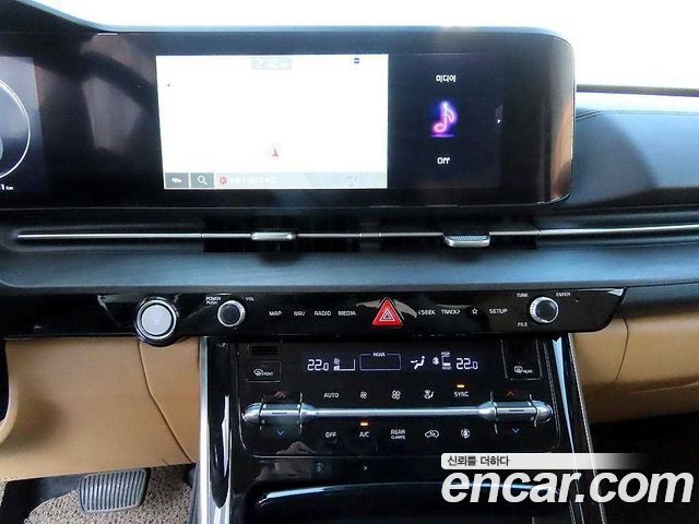 Kia Canival 2023 — photo 14