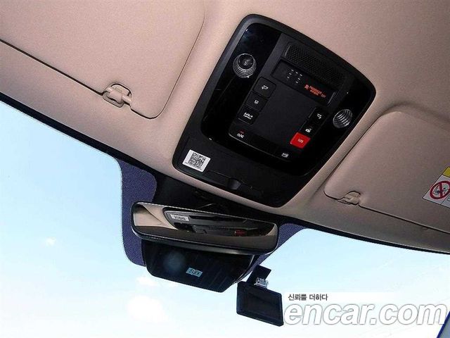 Kia Canival 2023 — photo 16