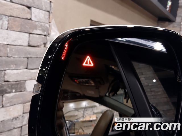Kia Canival 2023 — photo 20