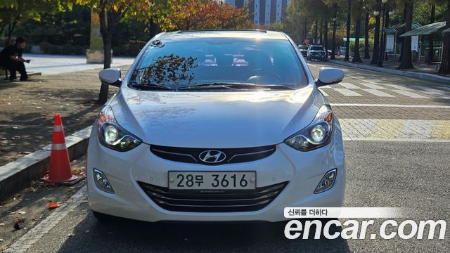Hyundai AVANTE 2012 — photo 3