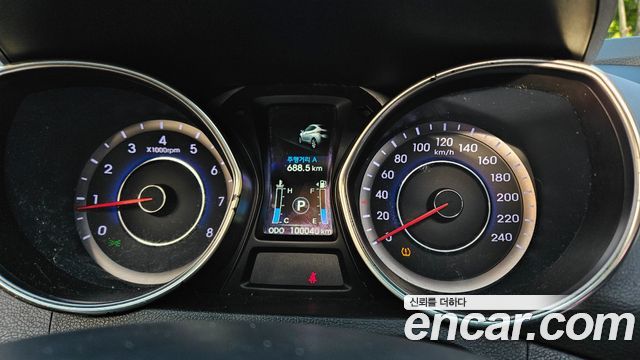 Hyundai AVANTE 2012 — photo 8