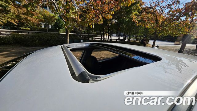 Hyundai AVANTE 2012 — photo 12