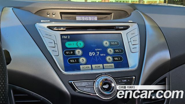 Hyundai AVANTE 2012 — photo 15