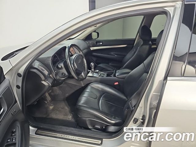 Infiniti G 2011 — photo 10