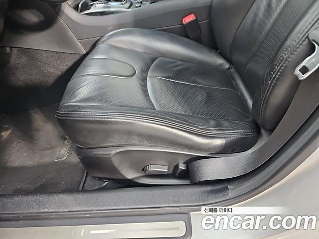 Infiniti G 2011 — photo 18