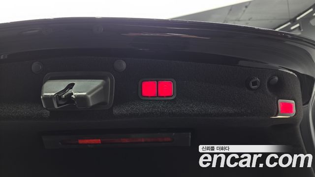 Mercedes-Benz S-Class 2018 — photo 18