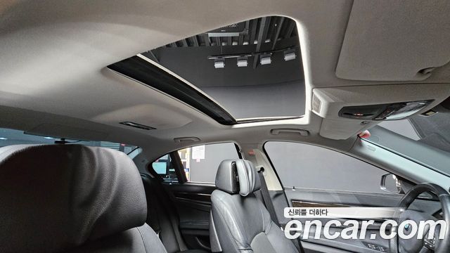 BMW 7-Series 2014 — photo 25