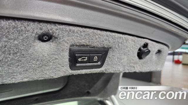 BMW 7-Series 2014 — photo 26