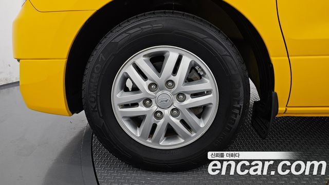 Hyundai Starex 2017 — photo 5
