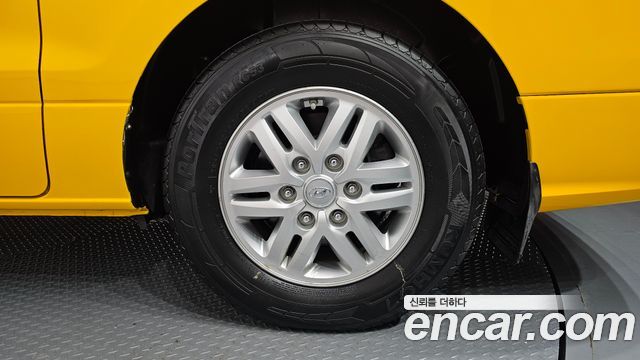 Hyundai Starex 2017 — photo 7