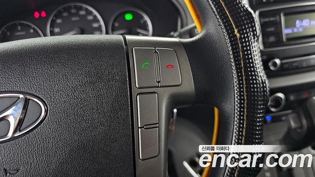 Hyundai Starex 2017 — photo 30
