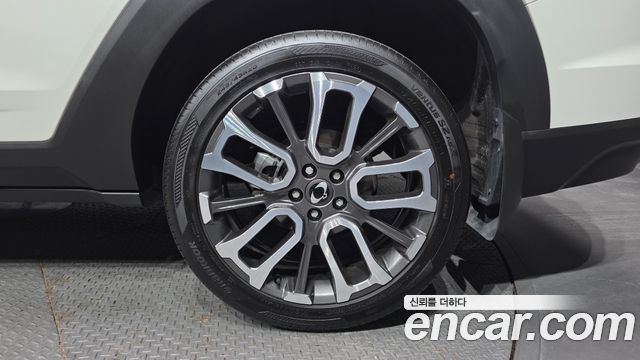 KG Mobility Torres 2025 — photo 7