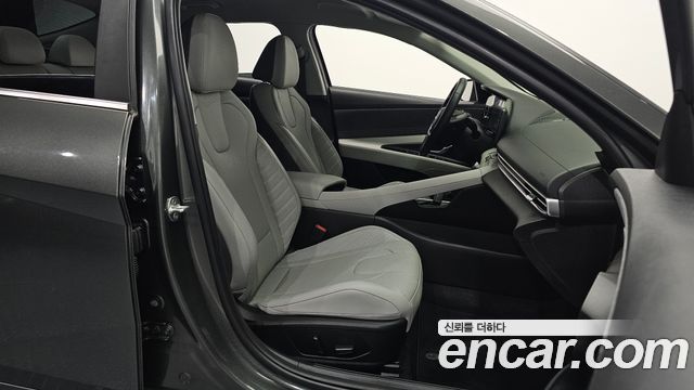 Hyundai AVANTE 2023 — photo 13