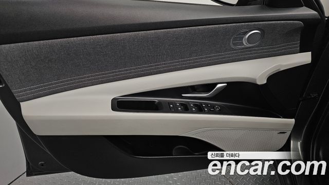 Hyundai AVANTE 2023 — photo 14