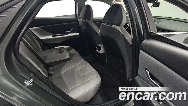 Hyundai AVANTE 2023 — photo 16