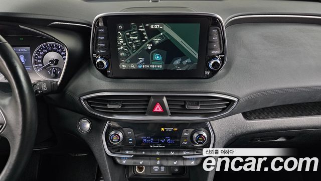 Hyundai Santafe 2020 — photo 16