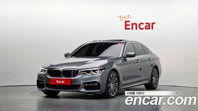 BMW 5-Series 2018 — photo 1