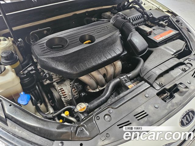 Kia K5 2012 — photo 6