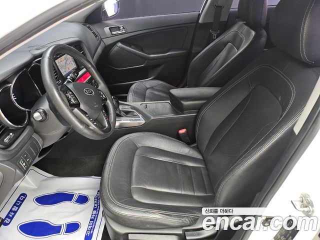 Kia K5 2012 — photo 10