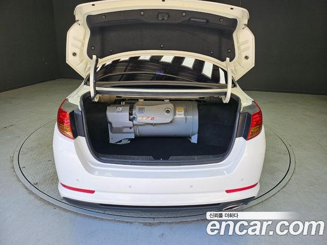 Kia K5 2012 — photo 12