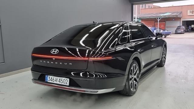 Hyundai Grandeur 2023 — photo 2