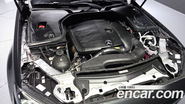 Mercedes-Benz E-Class 2021 — photo 6