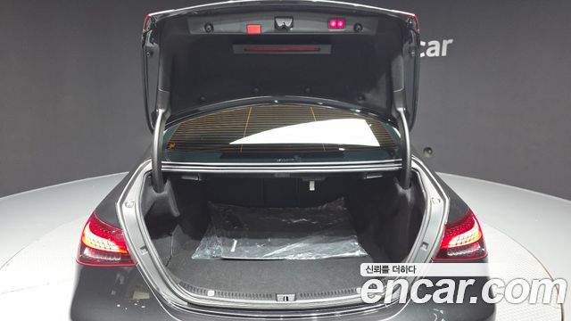Mercedes-Benz E-Class 2021 — photo 26