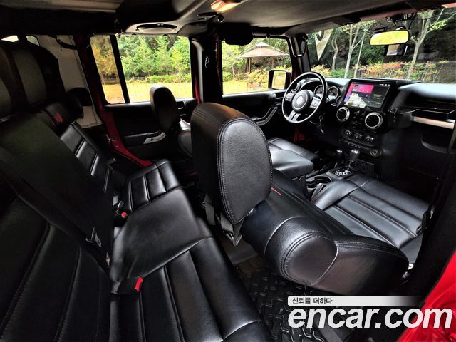 Jeep Wrangler 2012 — photo 8