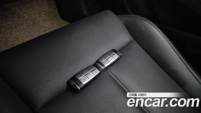 Genesis G70 2022 — photo 16