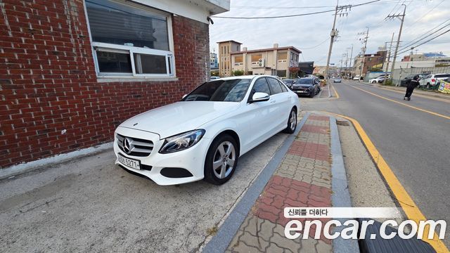 Mercedes-Benz C-Class 2018 — photo 3