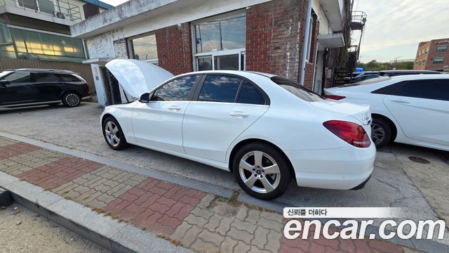 Mercedes-Benz C-Class 2018 — photo 5