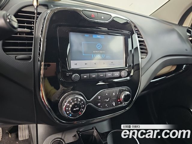 Renault Korea QM3 2014 — photo 14