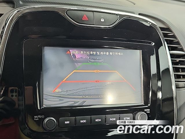 Renault Korea QM3 2014 — photo 15