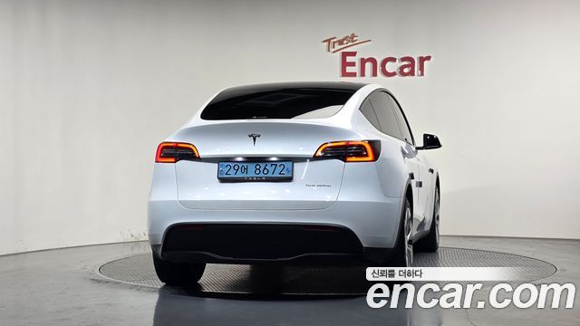Tesla Model Y 2022 — photo 4