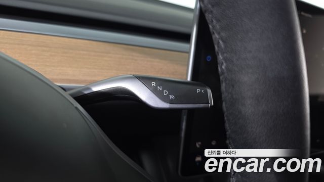 Tesla Model Y 2022 — photo 12