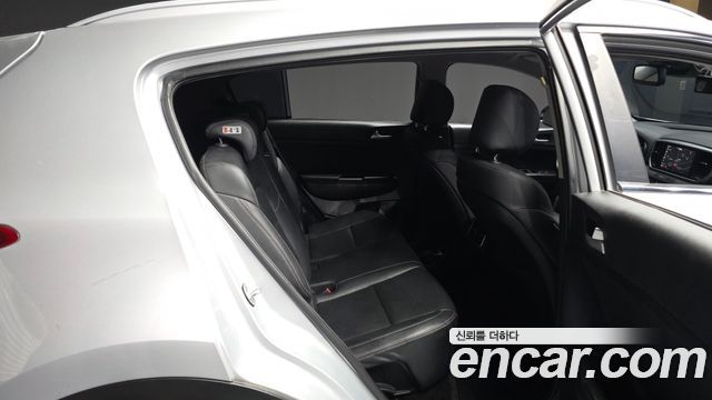 Kia Sportage 2019 — photo 18
