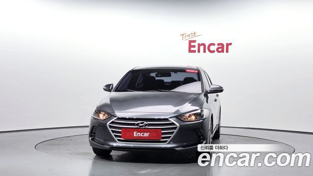 Hyundai AVANTE 2018 — photo 3