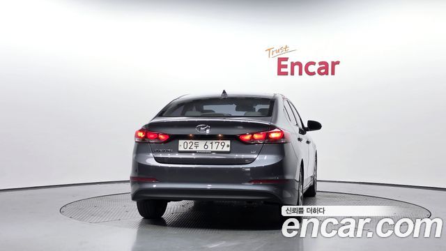 Hyundai AVANTE 2018 — photo 4