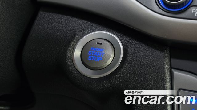 Hyundai AVANTE 2018 — photo 26