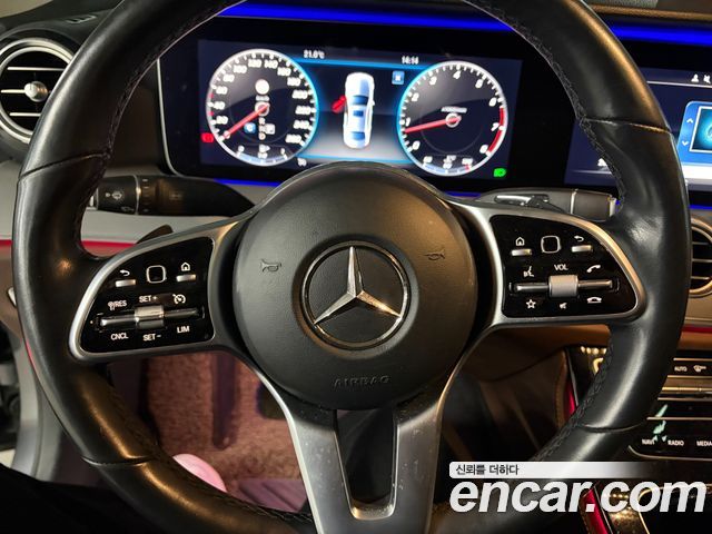 Mercedes-Benz E-Class 2019 — photo 9