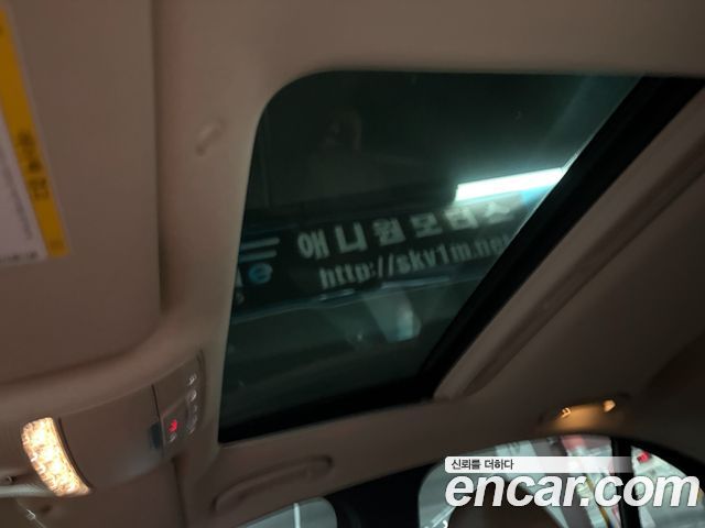 Mercedes-Benz E-Class 2019 — photo 10
