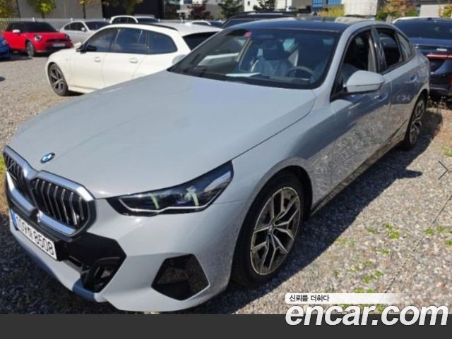 BMW 5-Series 2026 — photo 1