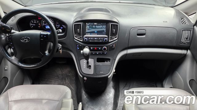Hyundai Starex 2019 — photo 10
