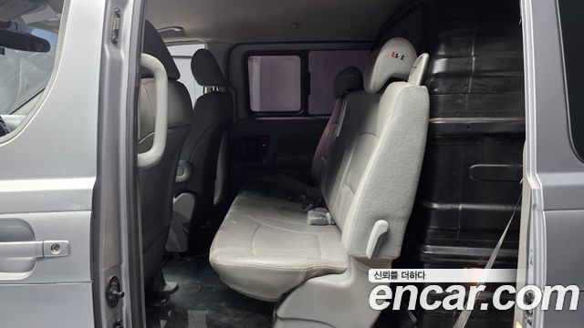 Hyundai Starex 2019 — photo 17