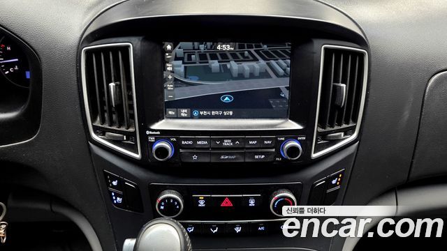 Hyundai Starex 2019 — photo 20