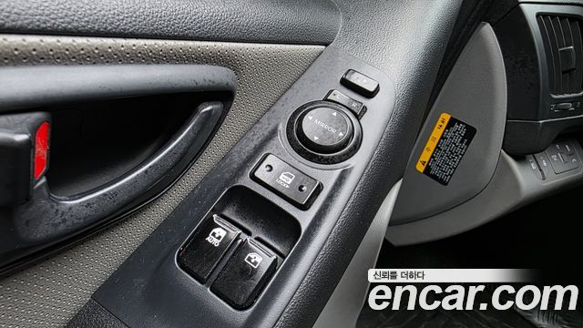 Hyundai Starex 2019 — photo 25