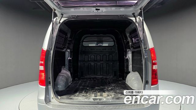 Hyundai Starex 2019 — photo 26