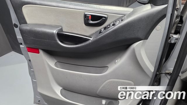 Hyundai Starex 2019 — photo 15