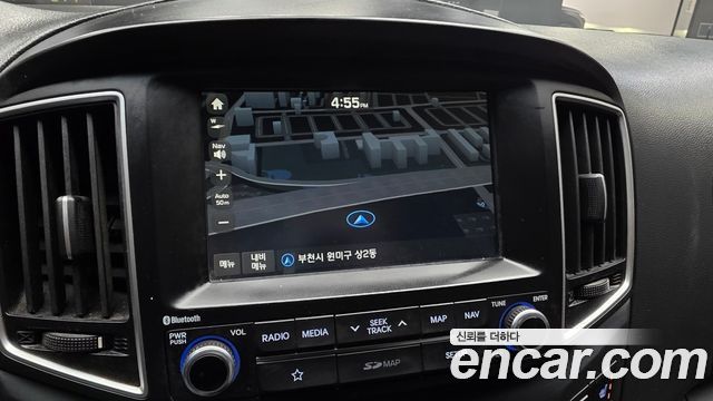 Hyundai Starex 2019 — photo 29