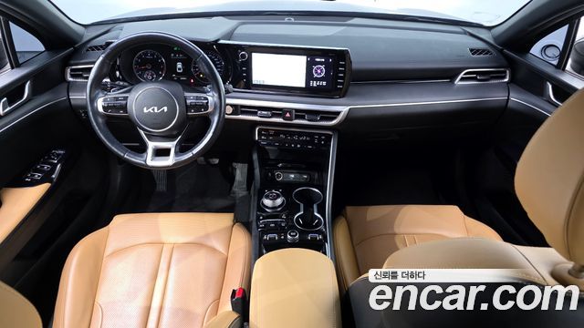 Kia K5 2022 — photo 10